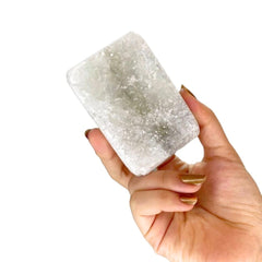 Yüz ve Vücut için Tuz Sabunu